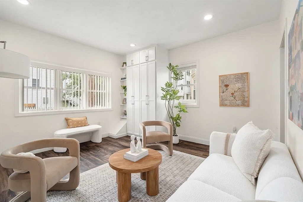 4 bed, $4,500 — Photo 4