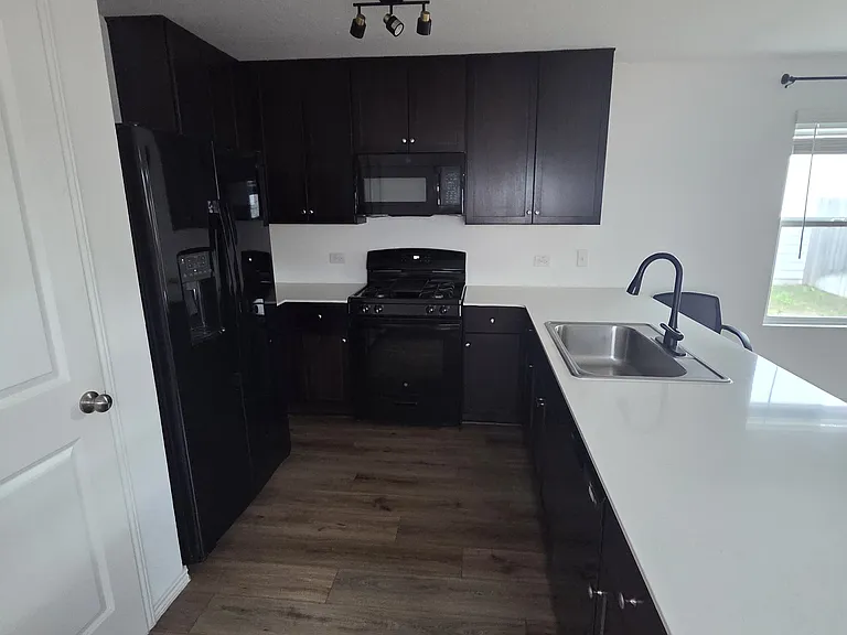 65 Trinity Cir — Photo 3