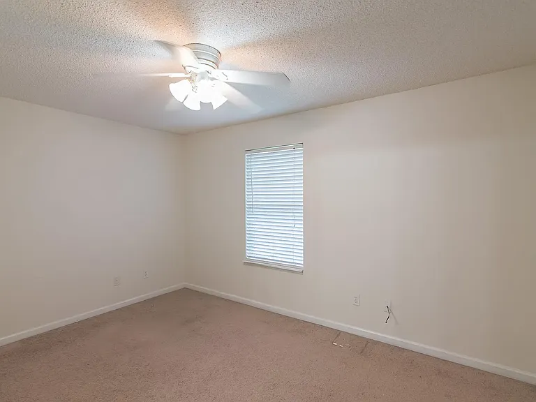 1660 Corey Wood Cir — Photo 8