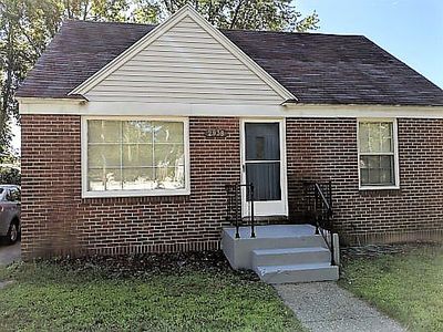 2938 Eastland Rd, Muskegon, MI, 49441