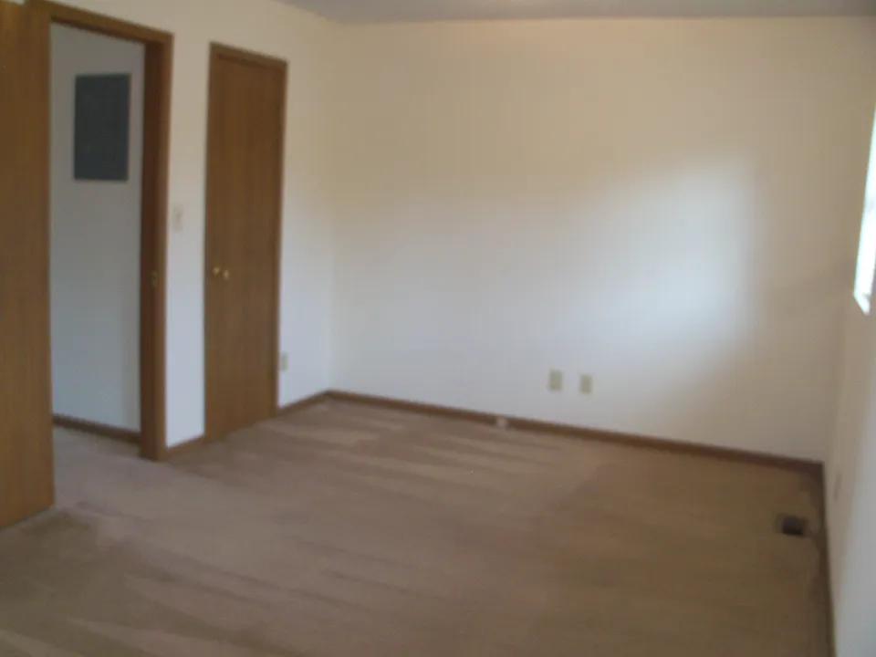 Building Photo 3