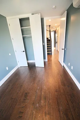 Rented by Delmark Realty LLC | media 30