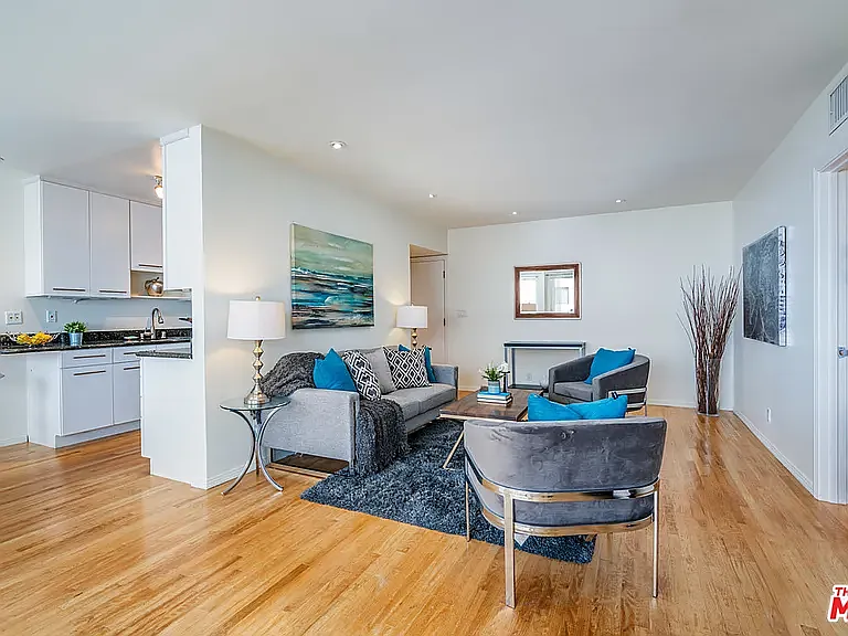 1410 S Bentley Ave #104 — Photo 10