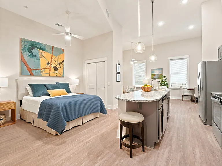 Neel's Lofts — Photo 100