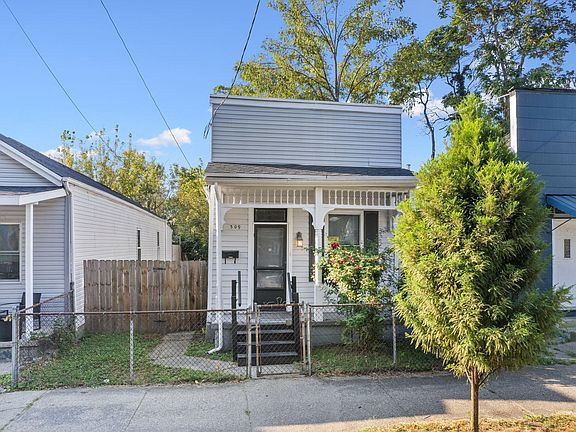 3rd image of 309 E 13th St
