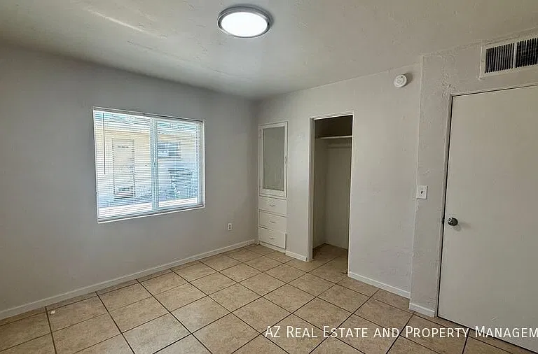1405 W Clarendon Ave #1 — Photo 12