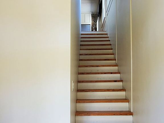 2nd image of 1814 Osos St #B