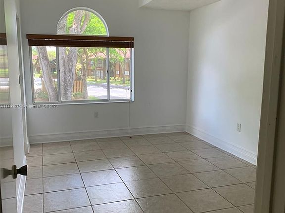 4th image of 4910 NW 102nd Ave APT 201-8
