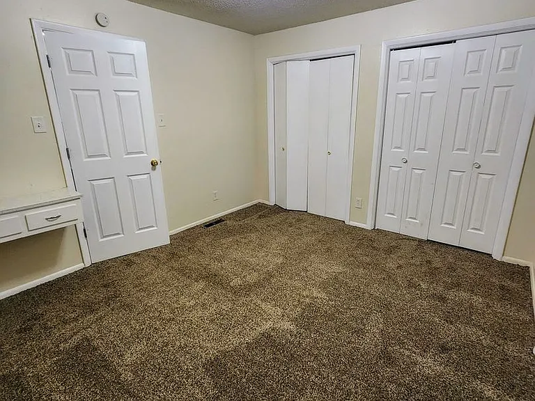 536 Madeira Dr SE — Photo 39
