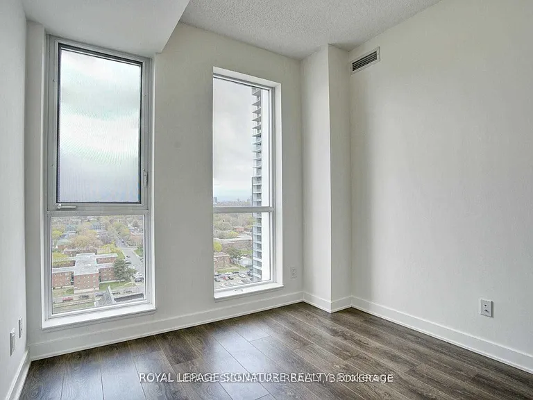 170 Sumach St #1810 — Photo 10