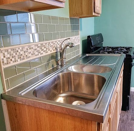4th image of 5624 W Sheridan Ave