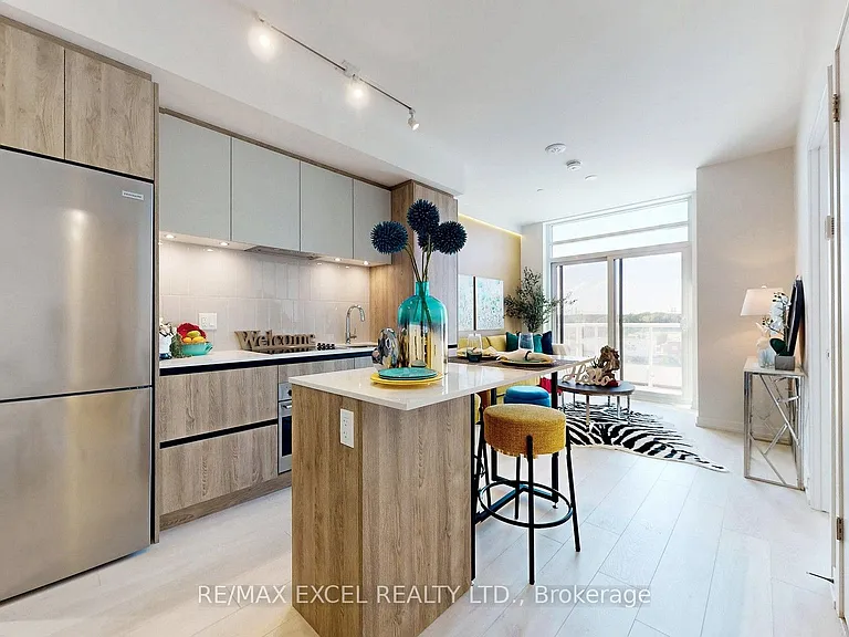 8 Beverley Glen Blvd #802 — Photo 9
