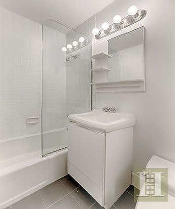 4th image of 1084 2nd Ave #27K