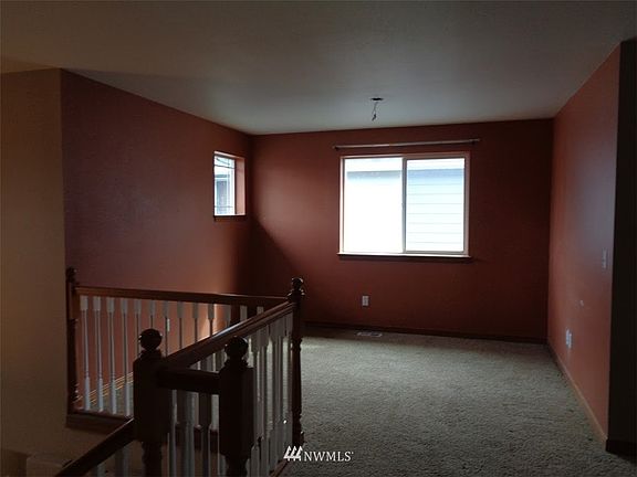 5th image of 11316 178th Avenue Ct E