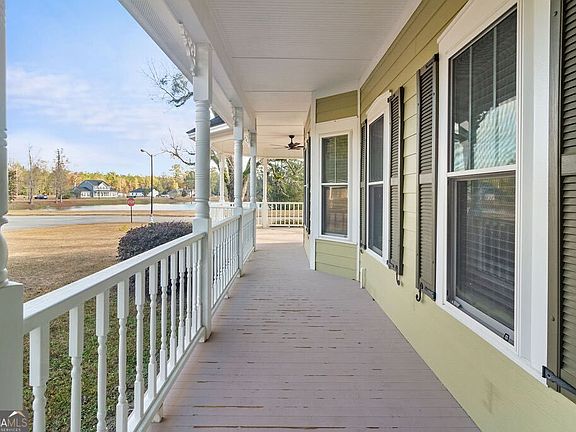 4th image of 103 Victorian Way
