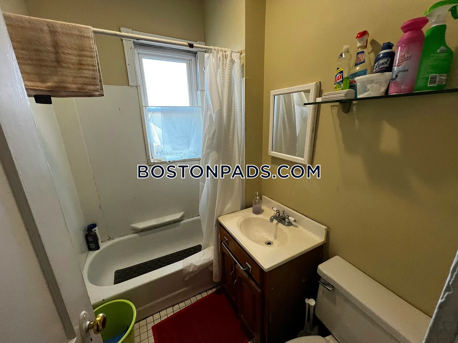 4 bed, 9999 sqft, $5,000 — Photo 4
