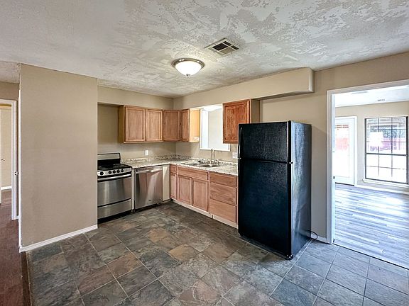 3rd image of 972 NW 5th St