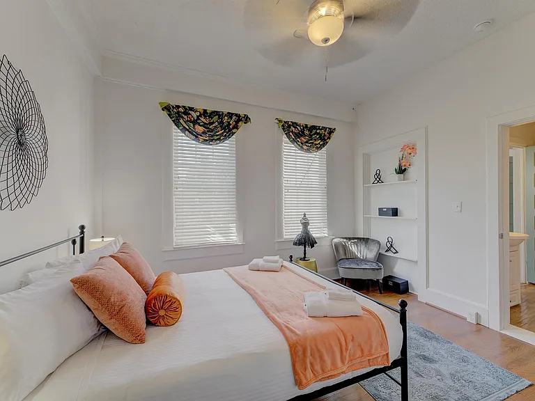 710 Heidt St — Photo 9