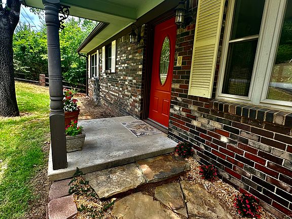 2nd image of 1010 N 11th St