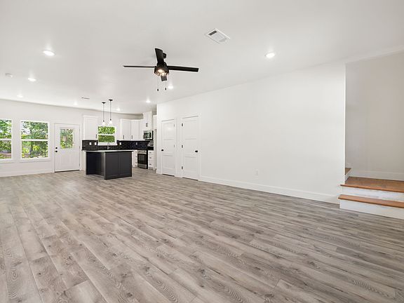 3rd image of 4 Leven Ln