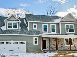 94 Haswell Rd, Watervliet, NY 12189