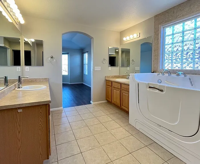 23687 E Bellewood Dr — Photo 28