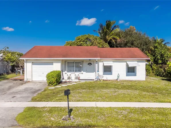 8221 SW 10th St, North Lauderdale, FL 33068