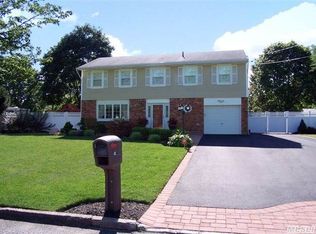 42 Block Blvd, Port Jefferson Station, NY 11776