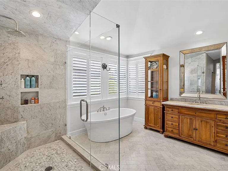 33 Brownsbury Rd — Photo 48