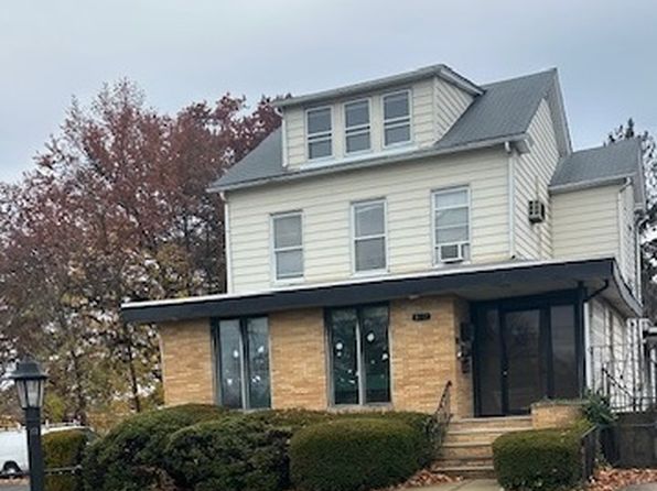 31-11 Broadway Floor 2