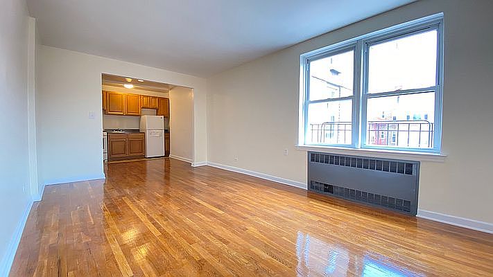 1st image of 140-59 Ash Ave #635