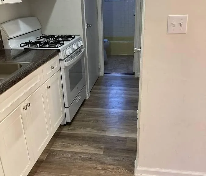 242 Mill St — Photo 5