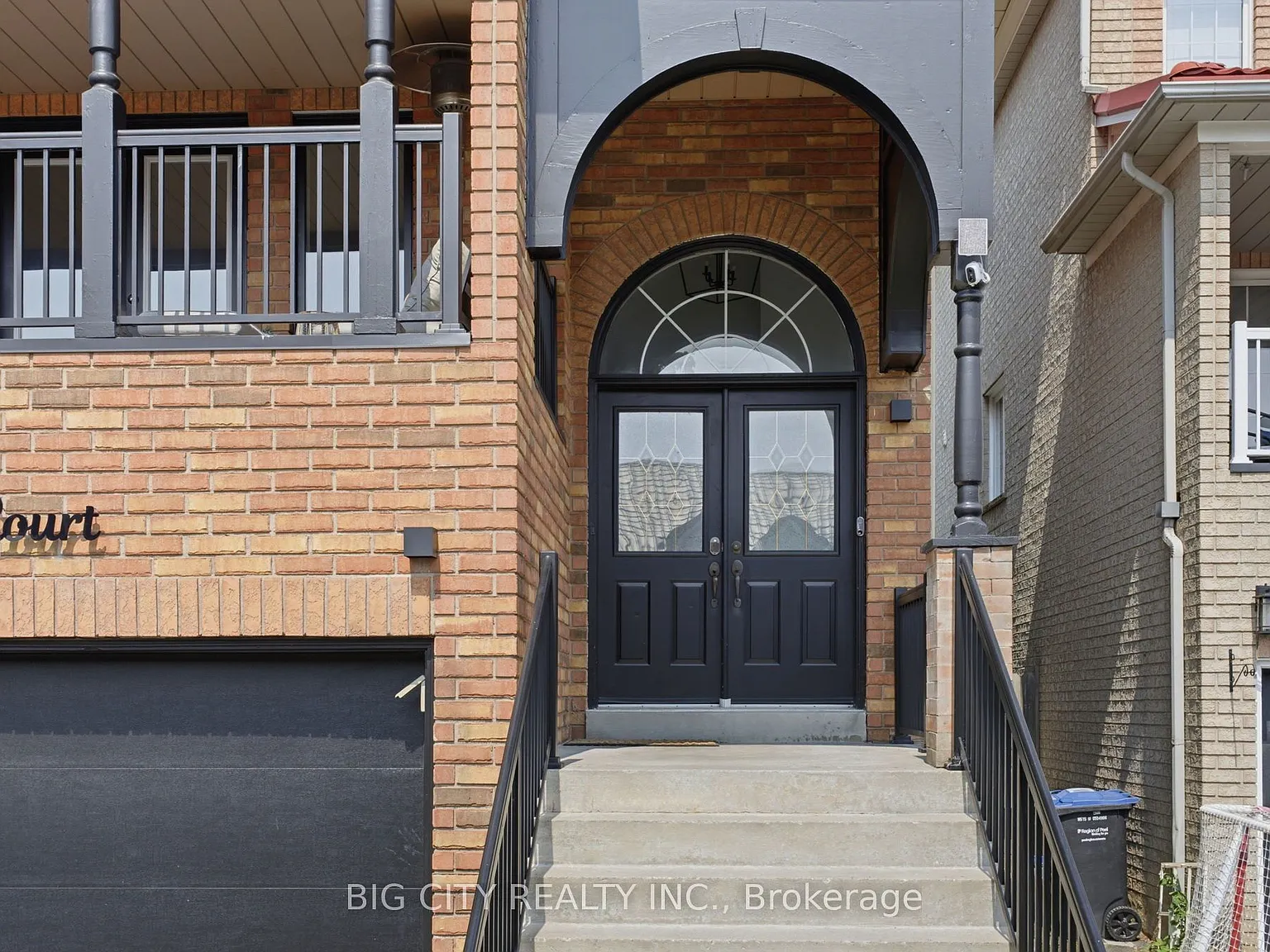 3 bed, $4,200 — Photo 2