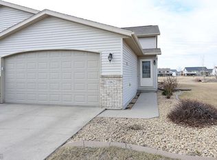 1062 Parkway Dr, West Fargo, ND 58078