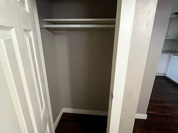 5th image of 604 N 10th Ave