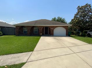 5040 Jeannette Dr, Metairie, LA 70003