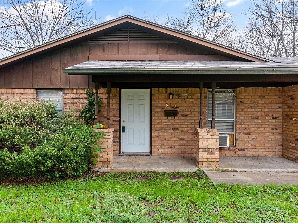 813 Featherston St, Cleburne, TX 76033 Zillow