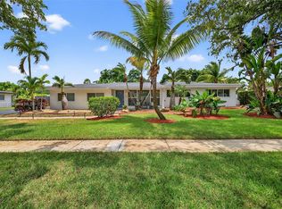 6201 SW 3rd St, Plantation, FL 33317