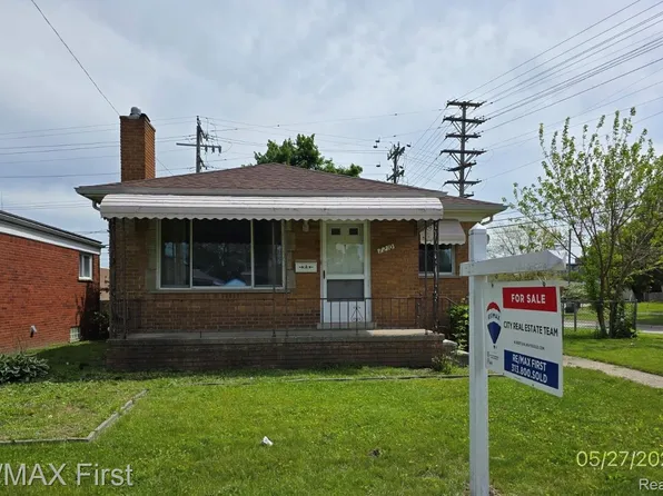 7210 Weingartz St, Center Line, MI 48015