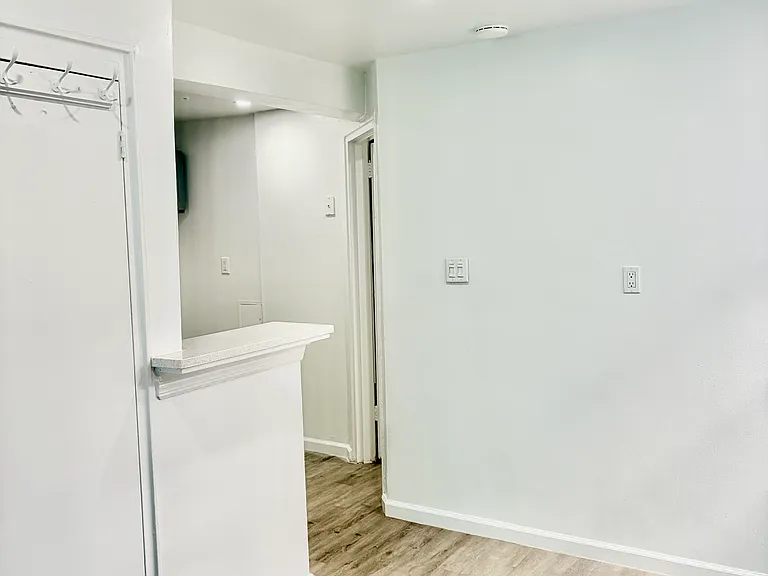 1345 Balcom Ave #1 — Photo 5