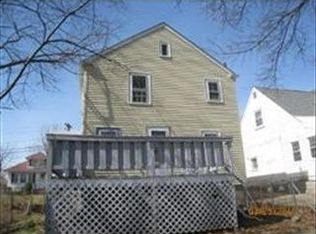 74 Connell St, Quincy, MA 02169