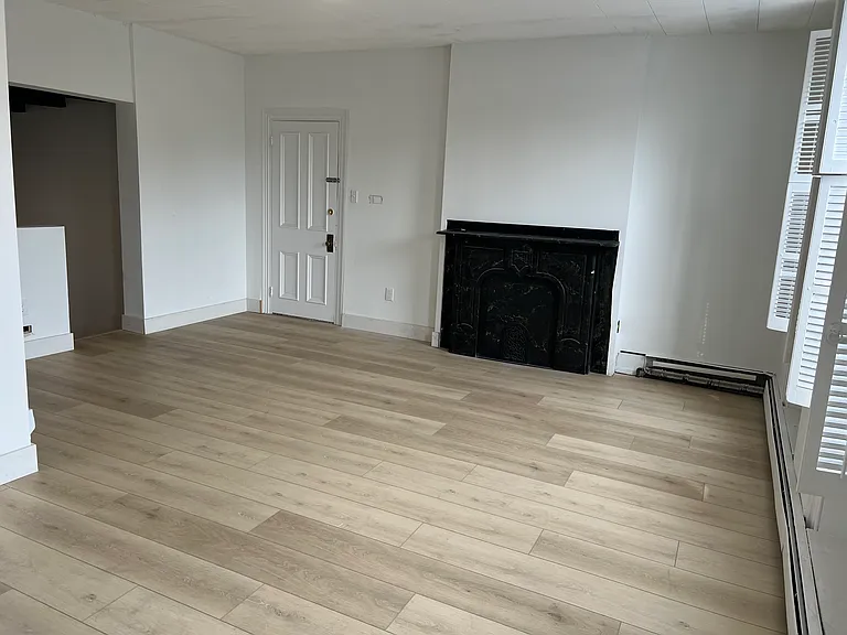 2604-06 E Lehigh Ave #4 — Photo 2
