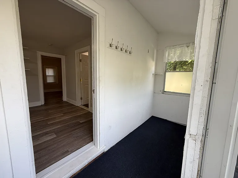 247 Edin Ave — Photo 9