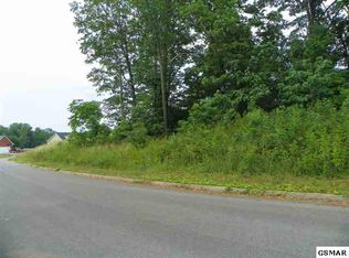 1341 Benjamin Blvd, Sevierville, TN 37876