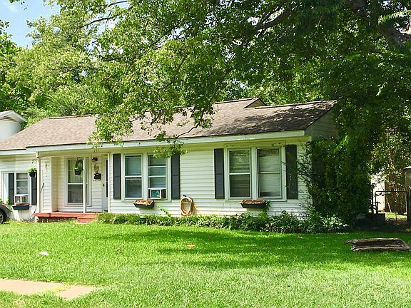 2nd image of 257 E Boyd Ave
