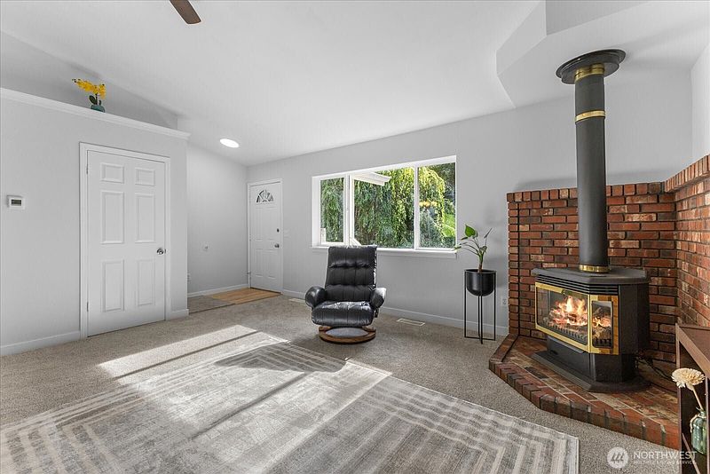 4th image of 3019 Pine Lane