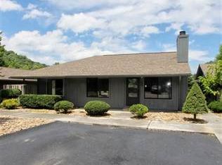 4304C Little Creek Way, Cosby, TN 37722
