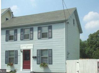 271 E Washington St, Chambersburg, PA 17201