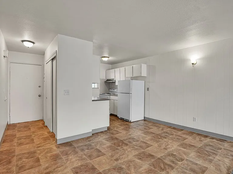 Barbur Place SE Portland — Photo 42