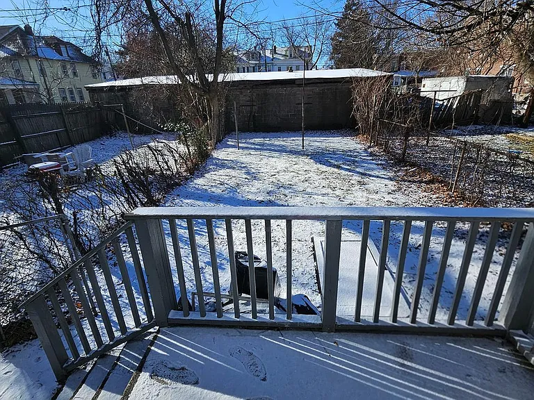 219 Woodlawn Ave — Photo 3
